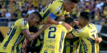 El Aurinegro despachó  a La Guaira