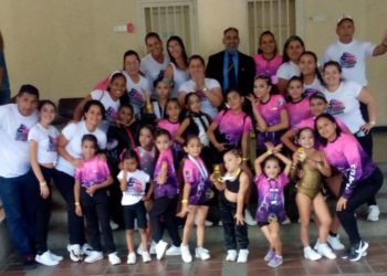 Latin Power Fitness de Valera debutó con oro y bronce