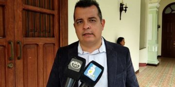 Táchira | Mauricio Valencia pide que el gobierno nacional asuma responsabilidades en el tema del servicio eléctrico 