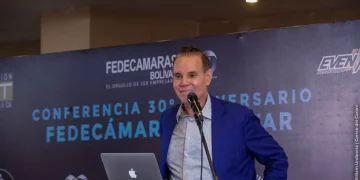 Luis Vicente León destaca la negociación como base para recuperar capacidad productiva y el ingreso de la población