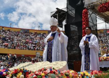 Más de 20 mil merideños celebraron el centenario de la Arquidiócesis de Mérida
