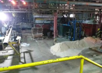 Por falta de gasoil inician el drenado del horno de Venvidrio en Valera