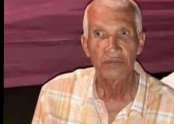 Asesinan a un profesor de un golpe para robarlo