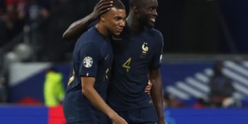 1-0. Mbappé sella de penalti la superioridad francesa