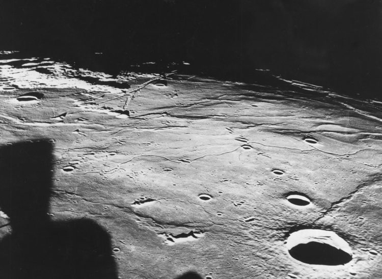 Lugar de alunizaje del módulo de exploración lunar "Eagle" en el denominado "Mar de la Tranquilidad" durante la misión espacial de Estados Unidos "Apolo XI", en la que por primera vez el ser humano ha pisado la superficie de la Luna. Archivo Efe//ct