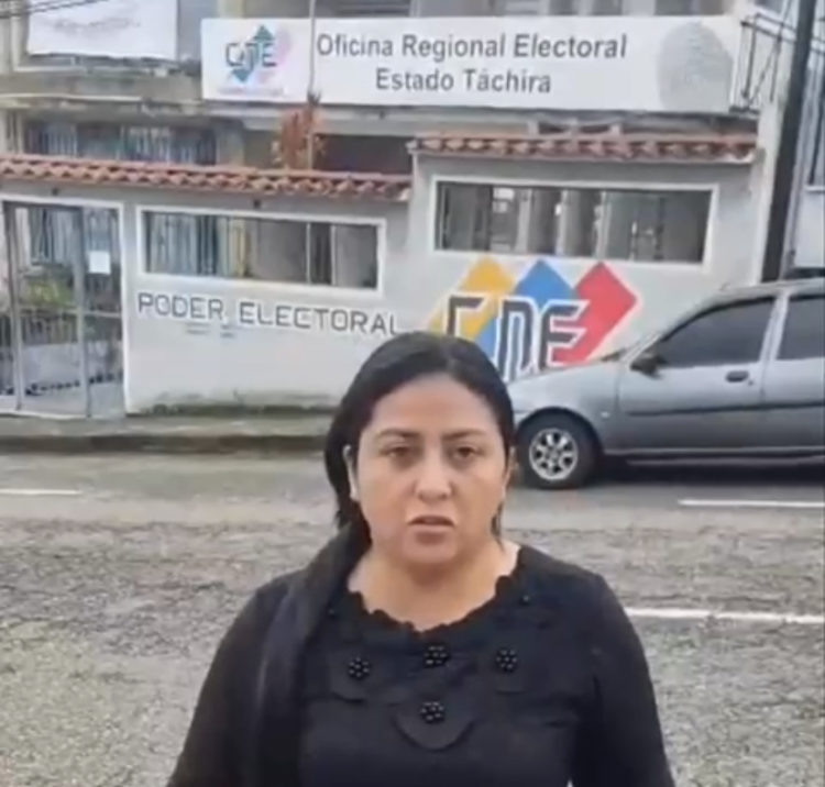 Gladys García Hernández tenía 17 años laborando en la sede regional del CNE en Táchira. Foto captura.