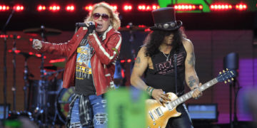 Guns n’Roses demuestran en Madrid que la nostalgia del rock sigue llenando estadios