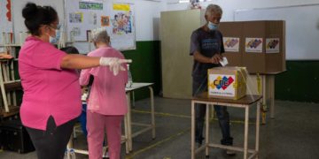 Casi 25.000 migrantes venezolanos han actualizado sus datos para votar en las primarias