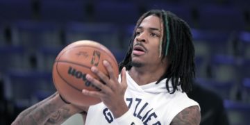 La NBA castiga a Morant con una suspensión de 25 partidos por jugar con armas en un video