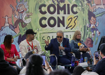 Carlos «Kiko» Villagrán y actores de voz llenan de vida la apertura de Comic Con en Bogotá