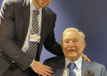 El heredero del imperio Soros, Alex Soros, se define como «más político» que su padre
