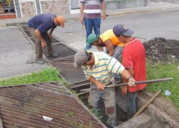 Prevención por las lluvias: Realizan mantenimiento de alcantarillado y dragado de la quebrada Segovia en Boconó