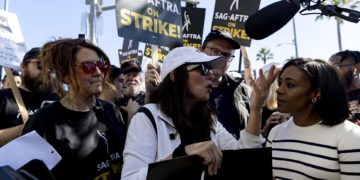 Fran Drescher, de «niñera» a sindicalista contra el «establishment» de Hollywood