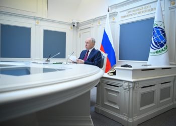 Putin asegura que Rusia sufre una «guerra híbrida» pero que contrarrestará las presiones