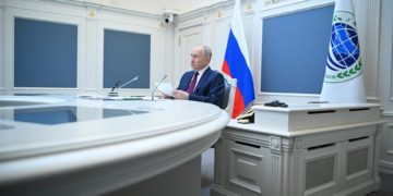 Putin asegura que Rusia sufre una «guerra híbrida» pero que contrarrestará las presiones