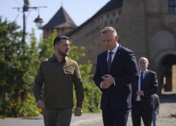 Zelenski celebra reunión de coordinación para tratar situación en frontera con Bielorrusia