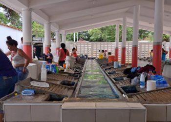 Táchira/ Denuncian que habitantes de Ureña siguen usando aguas azufradas porque no les llega agua potable