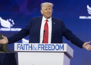 Trump despunta como gran favorito a la nominación republicana pese a las imputaciones