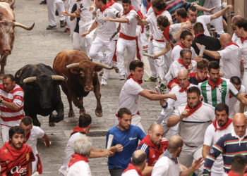 Encierro rápido y limpio en los Sanfermines, sin heridos por asta de toro