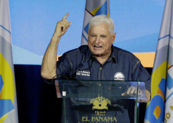 Martinelli es condenado a diez años por lavado de dinero en compra de grupo editor de Panamá