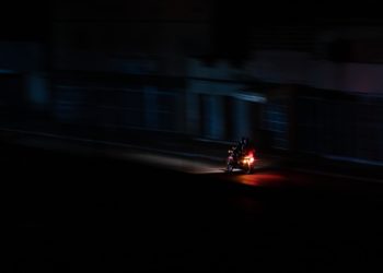 Venezuela evalúa proyectos para garantizar el servicio eléctrico a la población