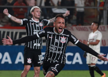 Un Corinthians en ascenso recibe al Newell´s en octavos de la Copa Sudamericana