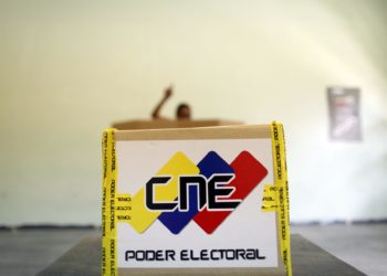 Más de 200.000 migrantes venezolanos han actualizado sus datos para votar en las primarias