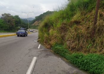 Concejal Leonardo Peña alerta obstaculización vial en la entrada principal de Valera