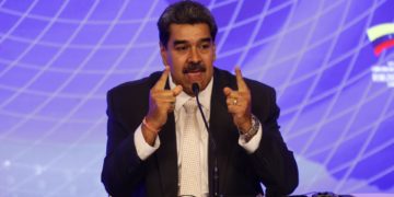 Nicolás Maduro cuestiona las licencias temporales de EE.UU. en el mercado de hidrocarburos