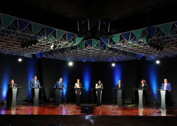 Aspirantes a las primarias de Venezuela debaten en la carrera por la candidatura presidencial
