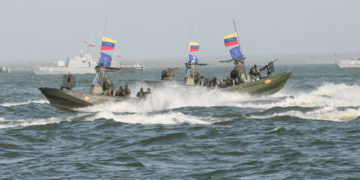 Anuncian un plan especial para descontaminar el lago de Maracaibo