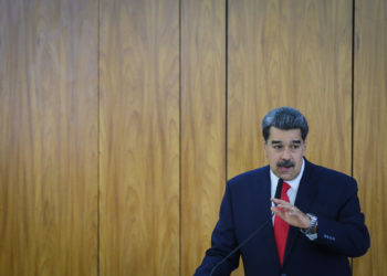 Nicolás Maduro ratifica a Padrino López como ministro de Defensa por noveno año consecutivo
