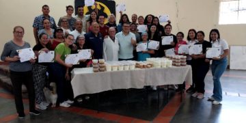 Asogata capacita a productores y nuevos emprendedores