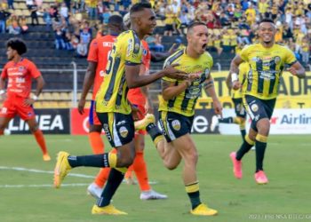Aurinegros vencen a la  Academia Puerto Cabello