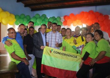 Alcalde y Cámara Municipal del municipio Urdaneta conmemoraron el 30 aniversario de Convergencia