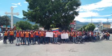 Táchira | Mototaxistas en la frontera reclaman por libre movilidad en el Puente Internacional Francisco de Paula Santander