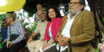 La poesía de Pedro Ruiz llenó de magia el CIAV