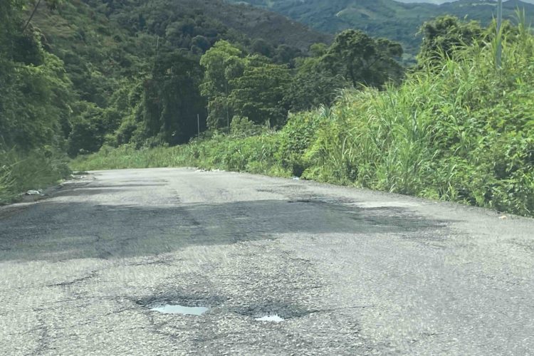 En la vía San Cristóbal- Rubio sobran huecos y fallas