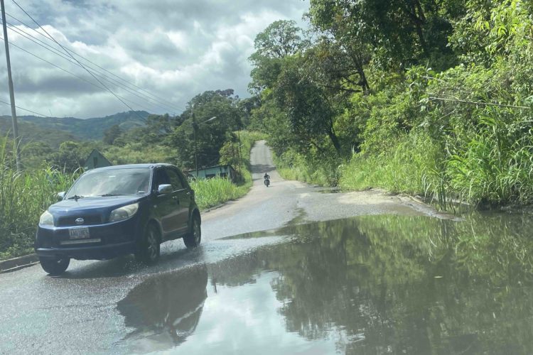 En la vía San Cristóbal- Rubio sobran huecos y fallas