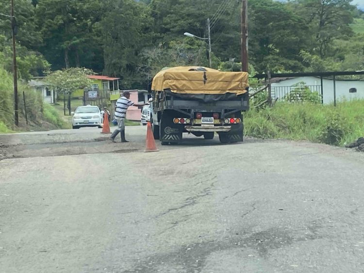 En la vía San Cristóbal- Rubio sobran huecos y fallas