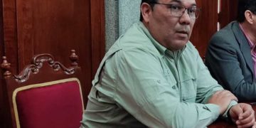 Concejal Luis Millán repudia reprogramación presupuestaria que deja sin beca a escolares municipales   