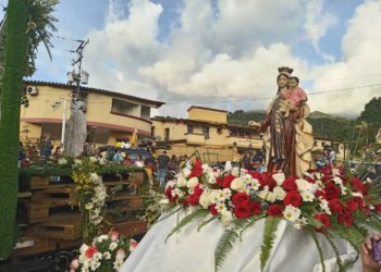 Realizan en Boconó XVI cabalgata en honor a la Virgen del Carmen