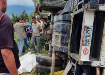 Volcamiento de camión en Timbis dejó un fallecido