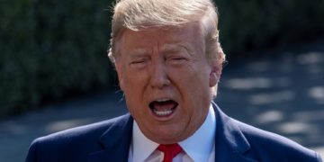 Fiscales comunican formalmente a los abogados de Trump que será imputado, según medios