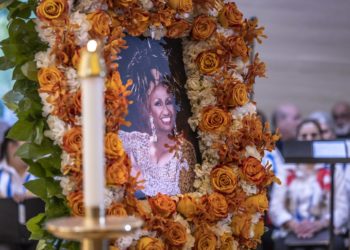 Celia Cruz y el grito «¡Azúcar!» siguen vivos tras cumplirse dos décadas de su muerte