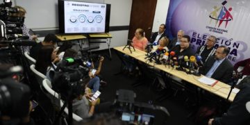 La oposición habilitará 3.106 centros de votación y unas 5.000 mesas para las primarias