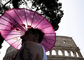 El calor abrasa el sur de EE.UU. y da una tregua a Europa, donde se desatan las tormentas