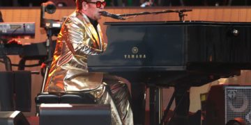 Elton John se despide de los escenarios tras «52 años de pura alegría tocando música»