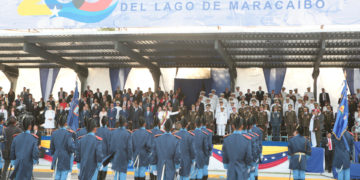 Maduro pide a los militares estar en alerta permanente para garantizar la paz de Venezuela