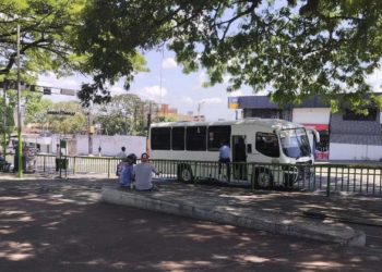 Tras las trifulcas de conductores informales Alcaldía de Alberto Adriani eliminó la parada de la Plaza del Ferrocarril en El Vigía